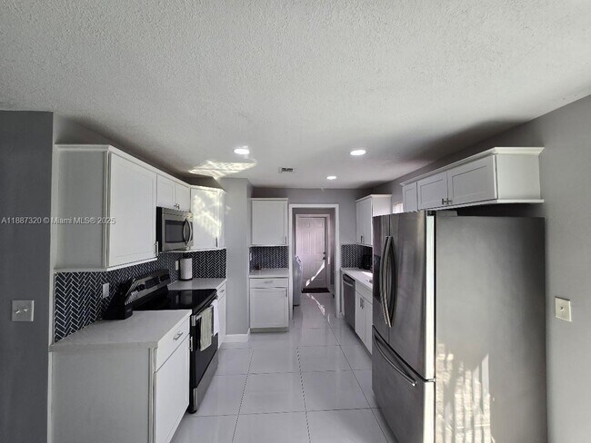 Foto del edificio - 1604 SW 7th St