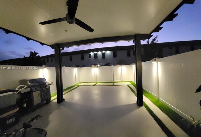 Foto del edificio - 11038 W 32nd Ln