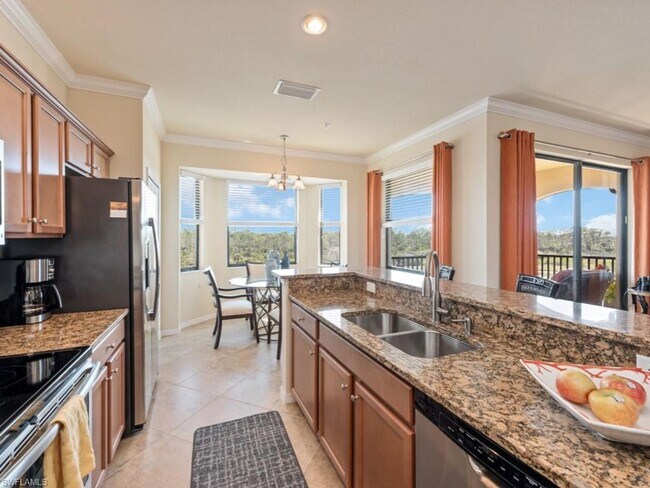 Foto del edificio - **TREVISO BAY**FURNISHED ANNUAL**2 BEDS/ 2...