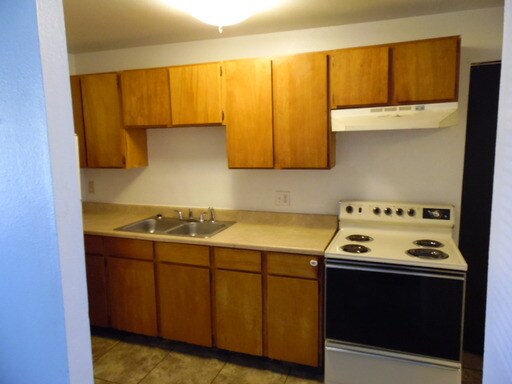 Building Photo - 109 1/2 E Evans Ave