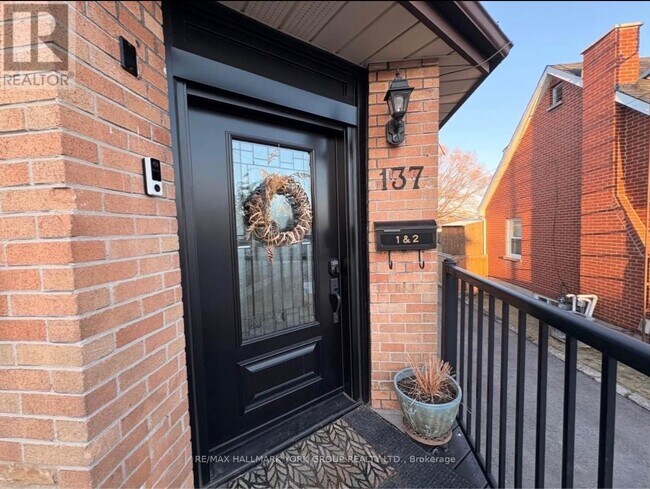 Photo du bâtiment - 137 Rosehill Blvd
