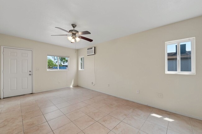 Building Photo - 13507 W Stella Ln