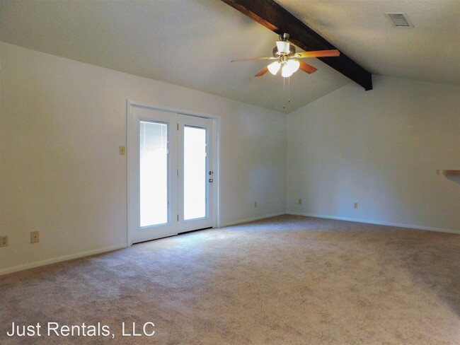 Building Photo - 3 br, 2 bath House - 1802 Sherman Dr