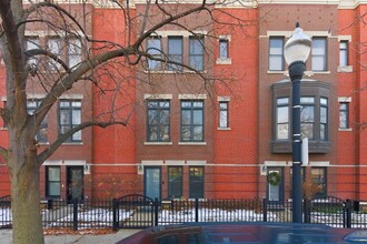 Building Photo - 839 W 14th Pl