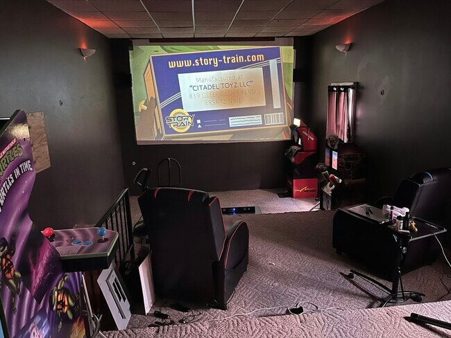 Foto del edificio - 220 W 7th Ave