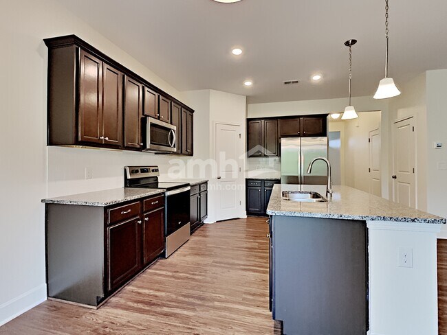 Building Photo - 4300 Spregan Way