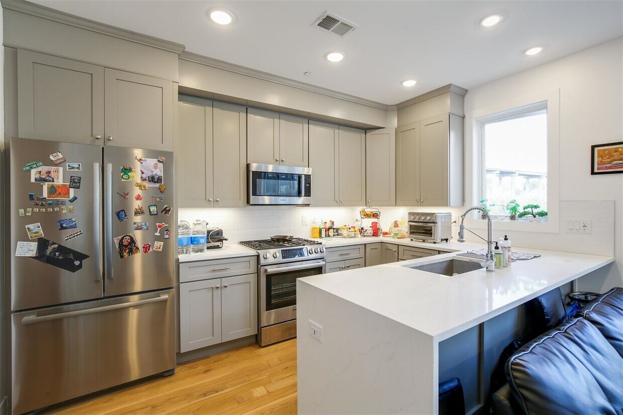 Foto principal - 382 7th St
