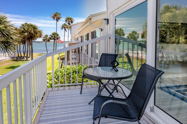 Foto del edificio - 1451 Gulf Blvd