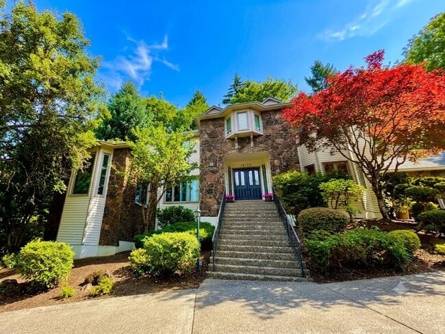 Building Photo - 18132 Westview Dr