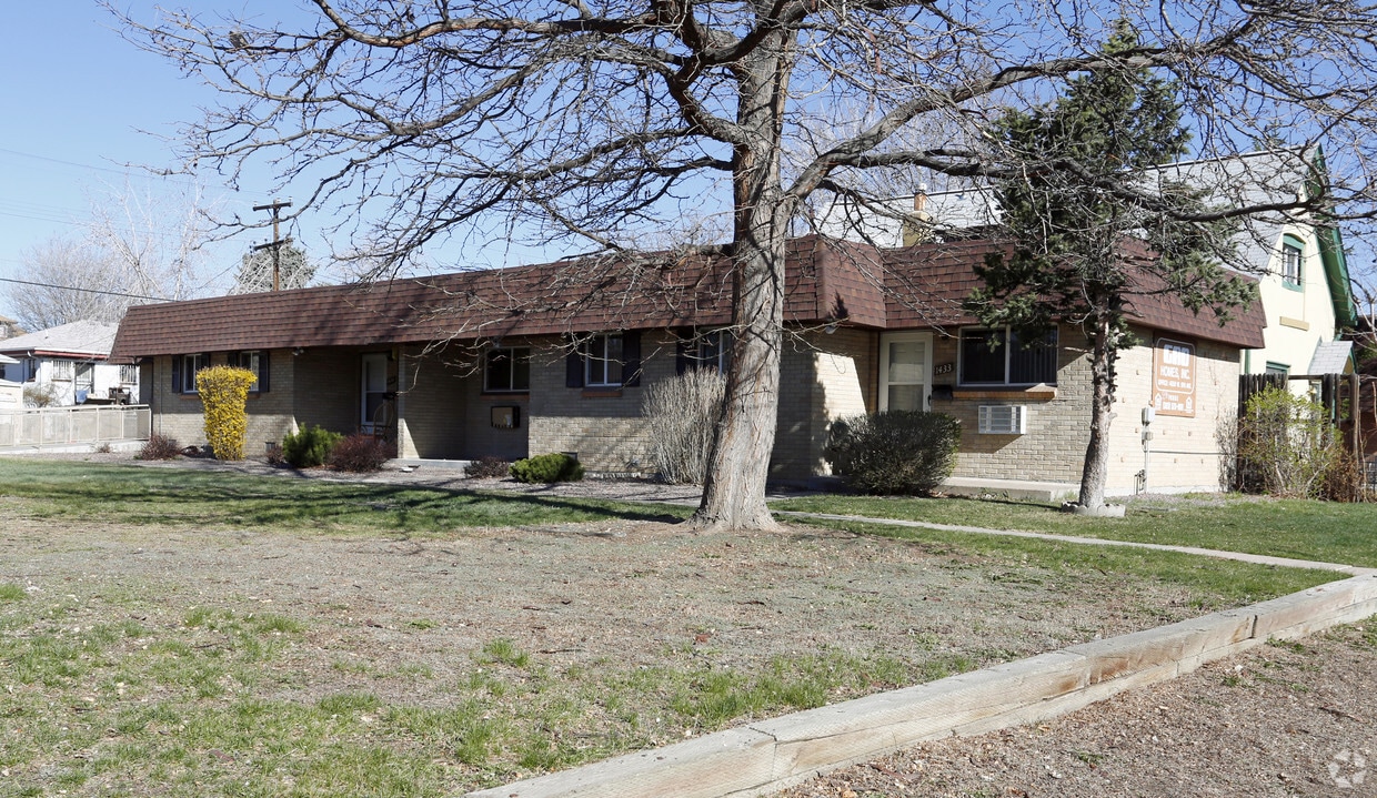 Primary Photo - 1433-1445 Knox Ct
