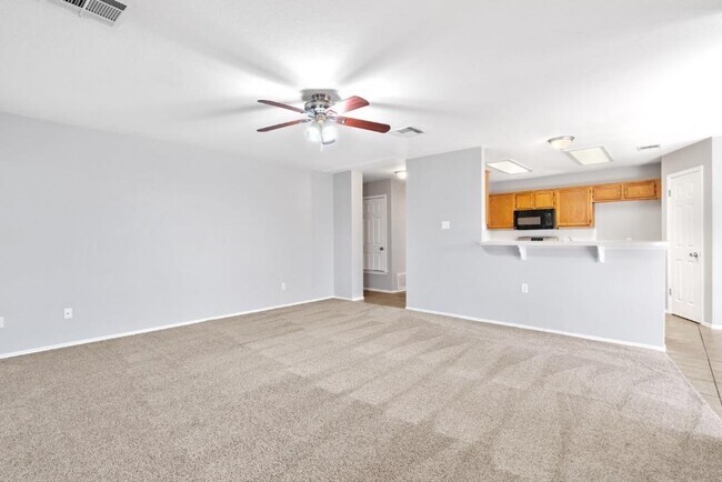 Foto del edificio - 1514 Royce Ln