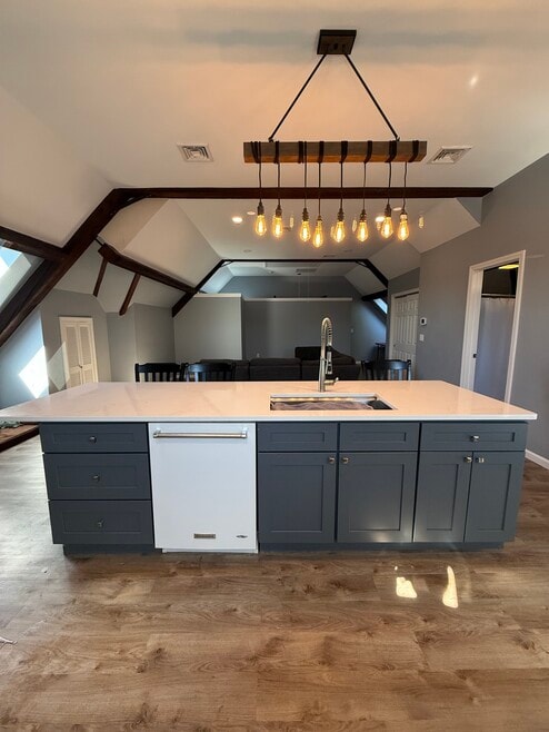 Building Photo - 10 High St