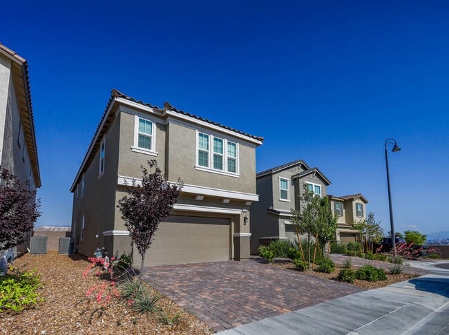 Building Photo - 5 Bedroom Home In Inspirada With Bed And F...