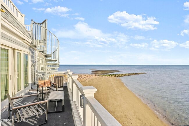 Building Photo - 2149 Fairfield Beach Rd