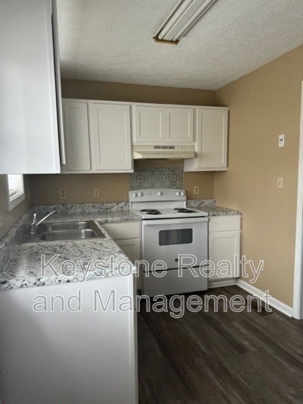 Building Photo - 0 306 Thompsonville Ln