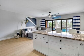 Building Photo - 342 Southwind Dr