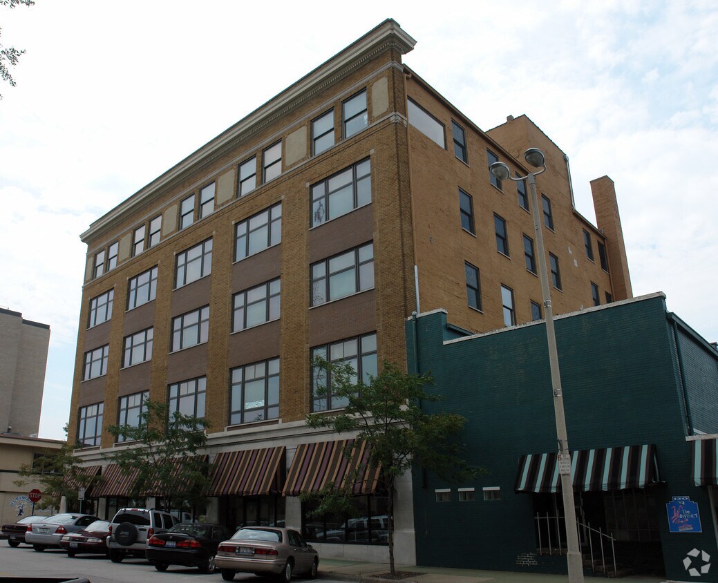 Foto del edificio - Renaissance Gold Lofts