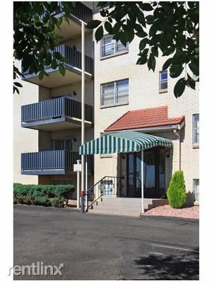 Building Photo - 920 Arcturus Dr