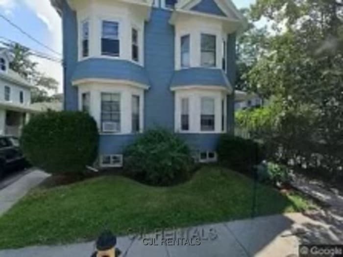 105 Chestnut St Unit 2, Waltham, MA 02453 Condo for Rent in Waltham
