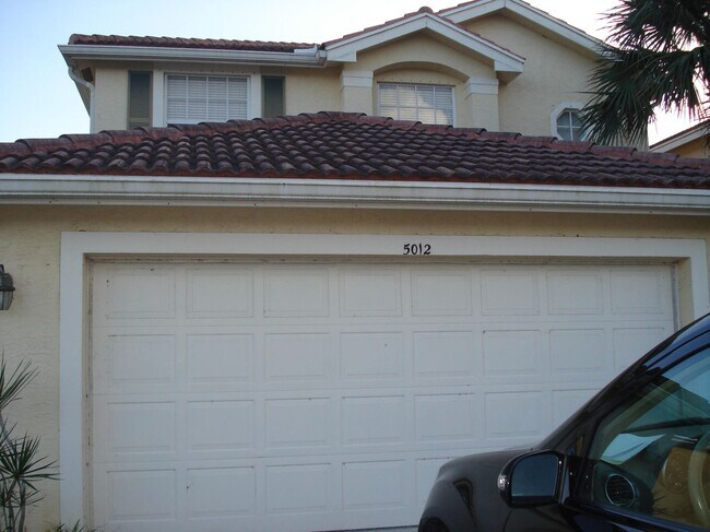 Foto del edificio - 5012 Starblaze Dr