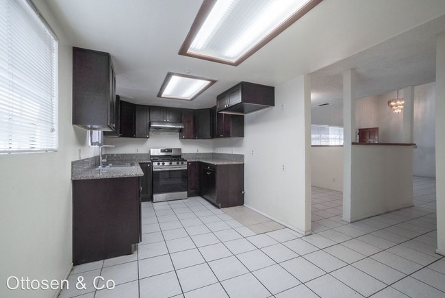 Building Photo - 4 br, 2.5 bath House - 1818 S 8th St
