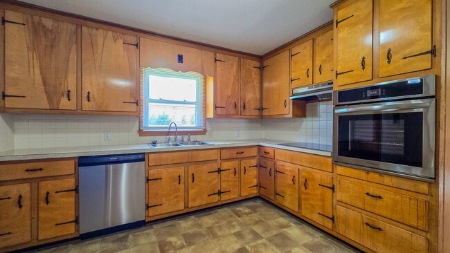 Photo - 2460 Sedalia Dr House