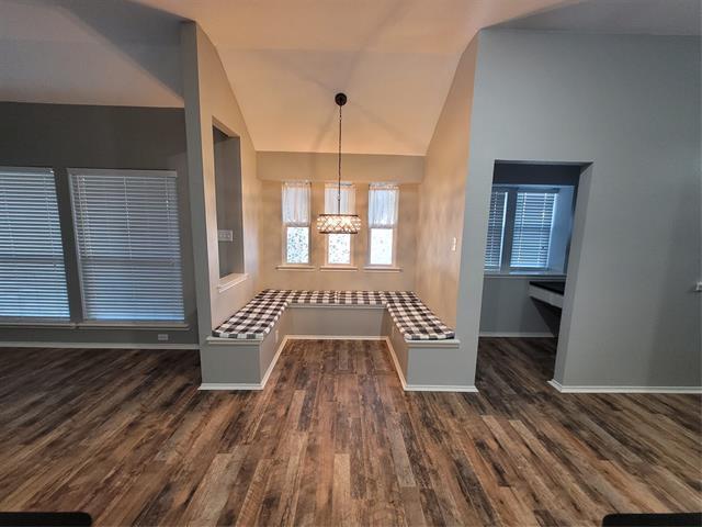 Foto del edificio - 9800 Meadow Rue Dr