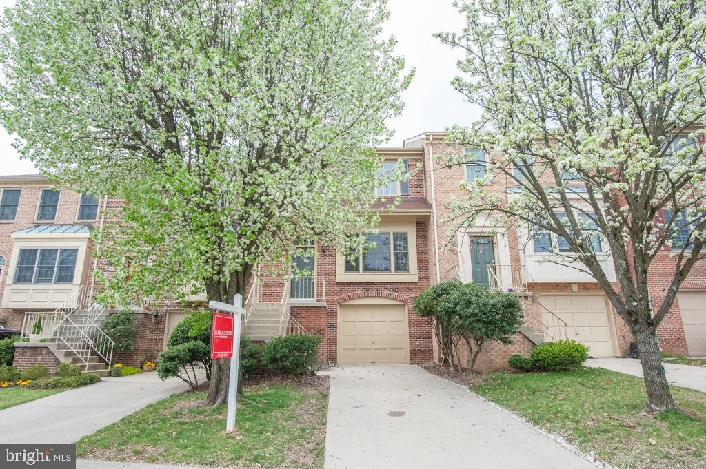 Primary Photo - 8404 Millwood Dr