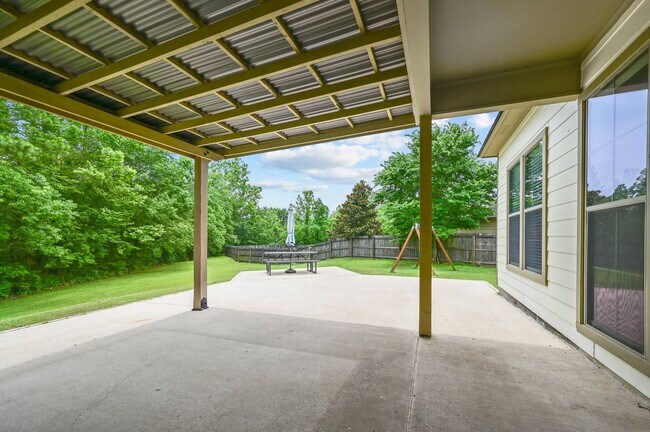 Building Photo - Gorgeous updated home in St. George