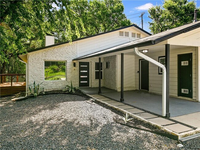 Foto del edificio - 1509 Oak Heights Dr