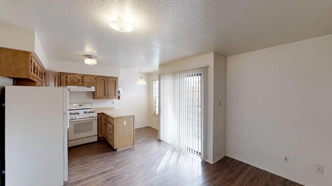 Building Photo - 1116 Coal Ave SW