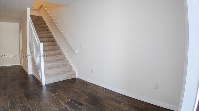 Foto del edificio - 1042 NW 33rd St