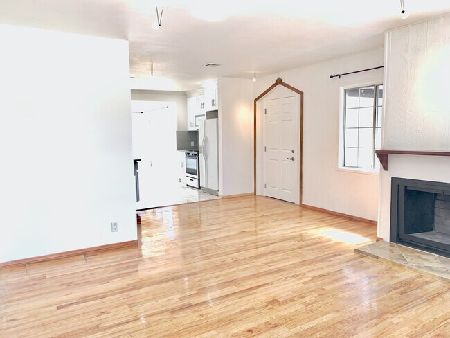 Building Photo - 17418 Califa St