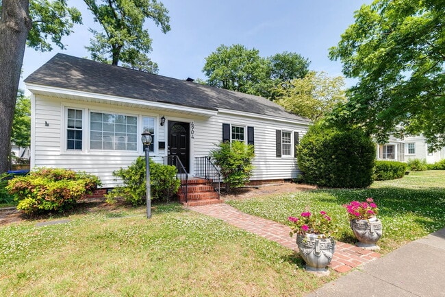 Building Photo - 4904 Patterson Ave