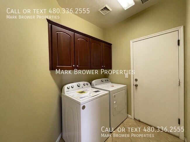 Building Photo - 3750 S Ashley Pl
