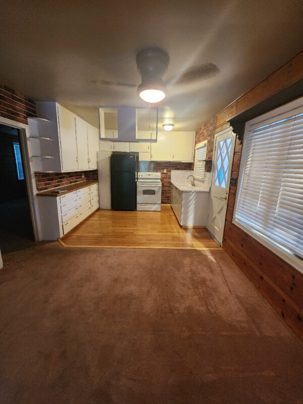 Foto del edificio - 16600 Old Stagecoach Rd