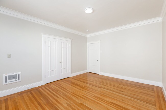 Building Photo - 1610 Lombard St