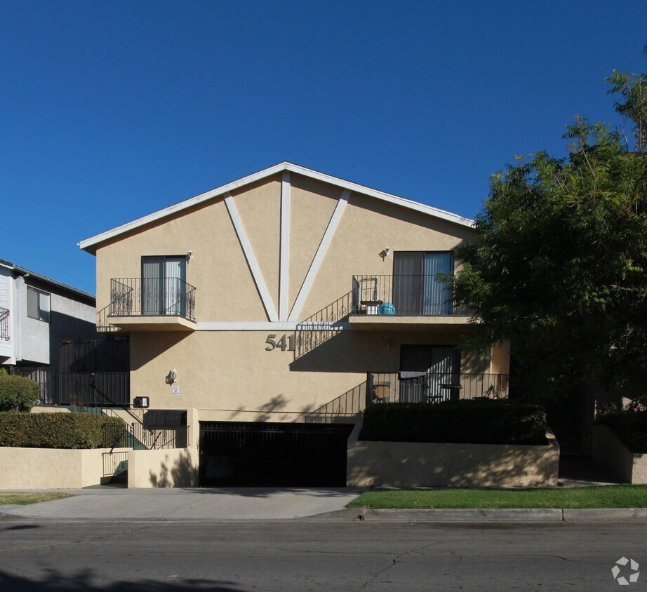 Building Photo - 541 E Verdugo Ave
