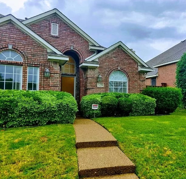 Building Photo - 7129 Stoneridge Dr