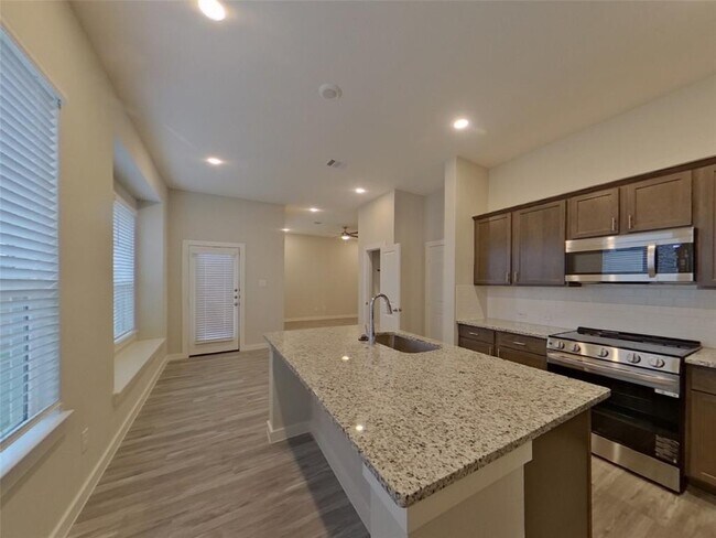 Building Photo - 22859 Terrazzo Dr