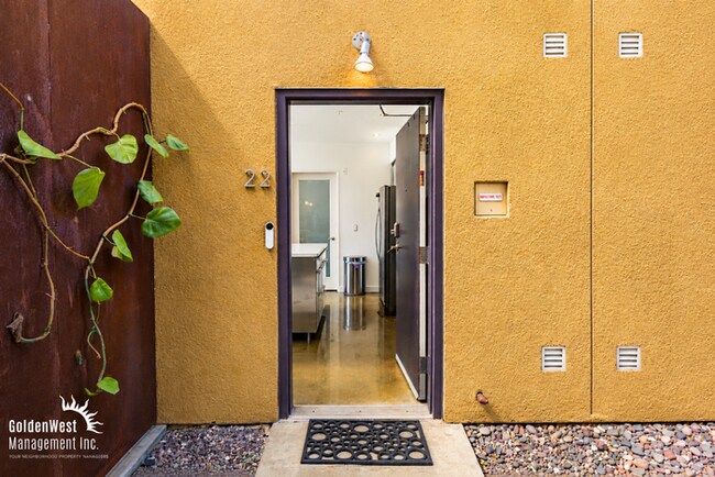 Foto del edificio - Modern 1Bdm 1Ba Unfurnished Loft-Style Home with Open Concept Living!