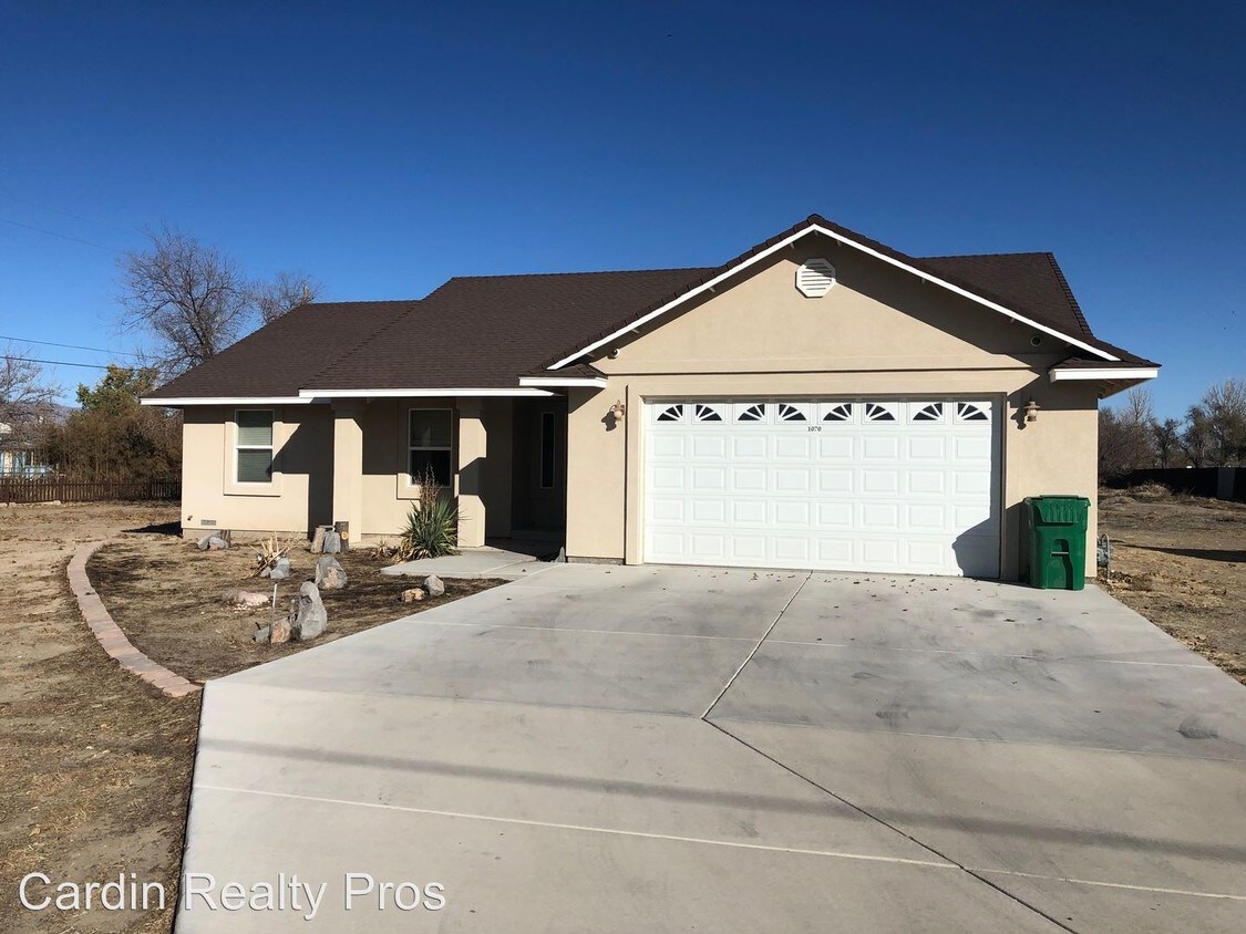 Primary Photo - 3 br, 2 bath House - 1070 Truckee Ln