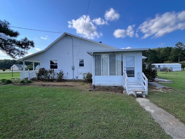 Building Photo - 12187 General Mahone Hwy