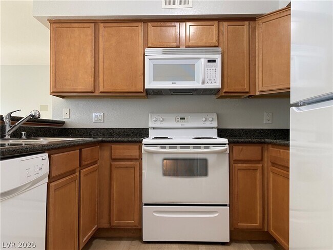 Building Photo - 3145 E Flamingo Rd
