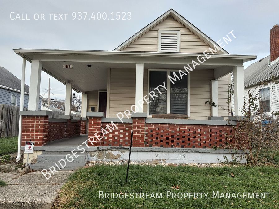 Primary Photo - 2 bedroom, 1 bath home with detached 1 car...
