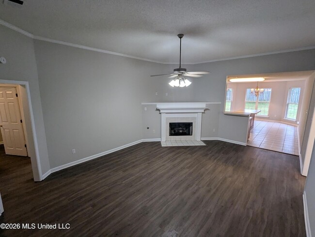 Photo - 947 Clubhouse Dr