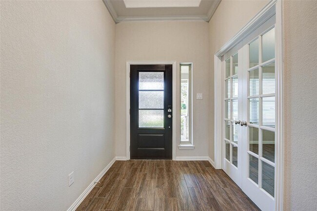 Building Photo - 20211 Maple Landing Dr