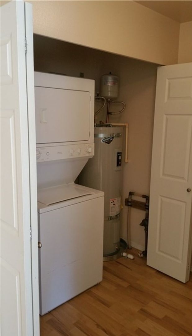 Foto del edificio - 5786 Portal Way