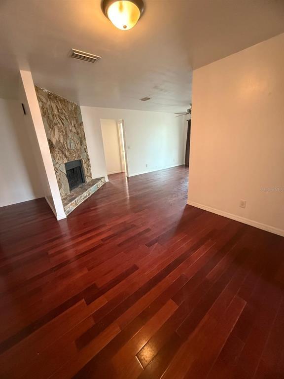 Foto del edificio - 4913 E Liberty St