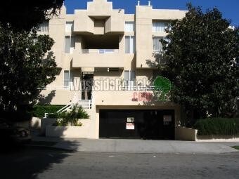 Foto principal - 1230 N Cherokee Ave